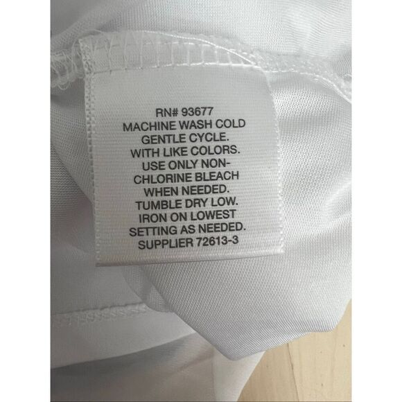 Liz Claiborne Women Silky White Ruffle Sheer Lined Blouse Size M Short Sleeve - Picture 8 of 11